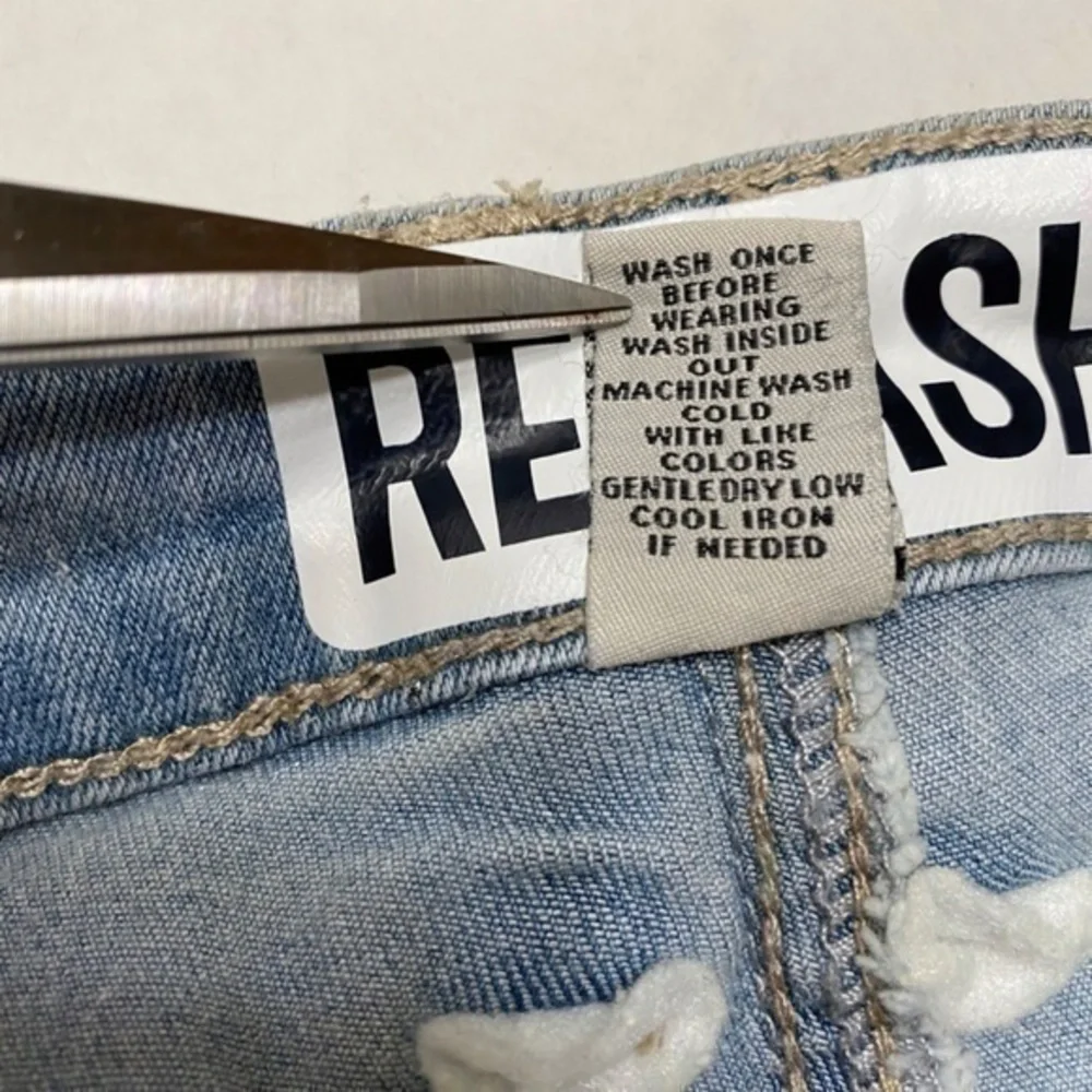 Rewash Distress Button Fly Shorts Size 26